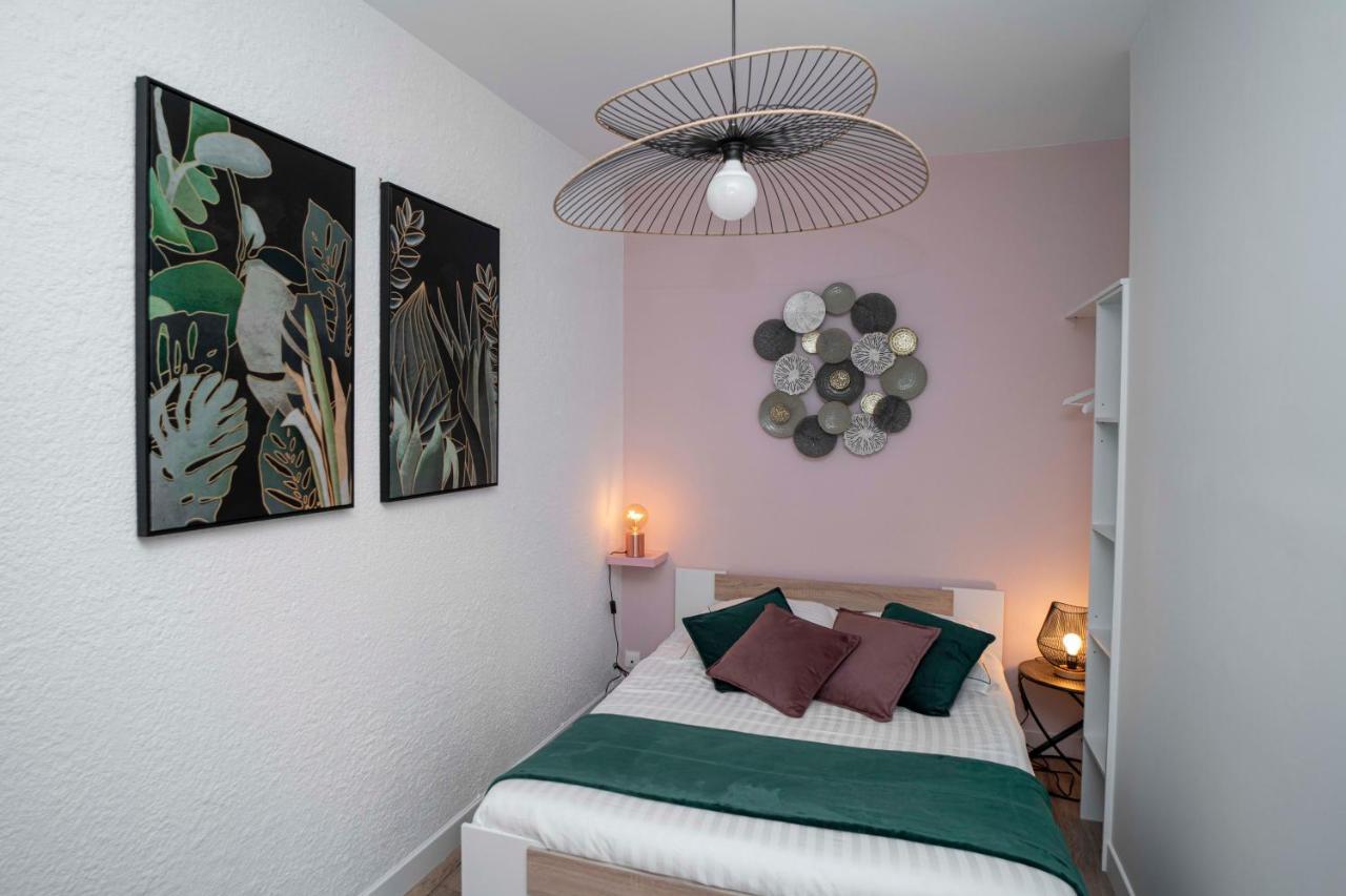 Onloc - Appart Reveil Proche Halles Avec Parking Pau Buitenkant foto